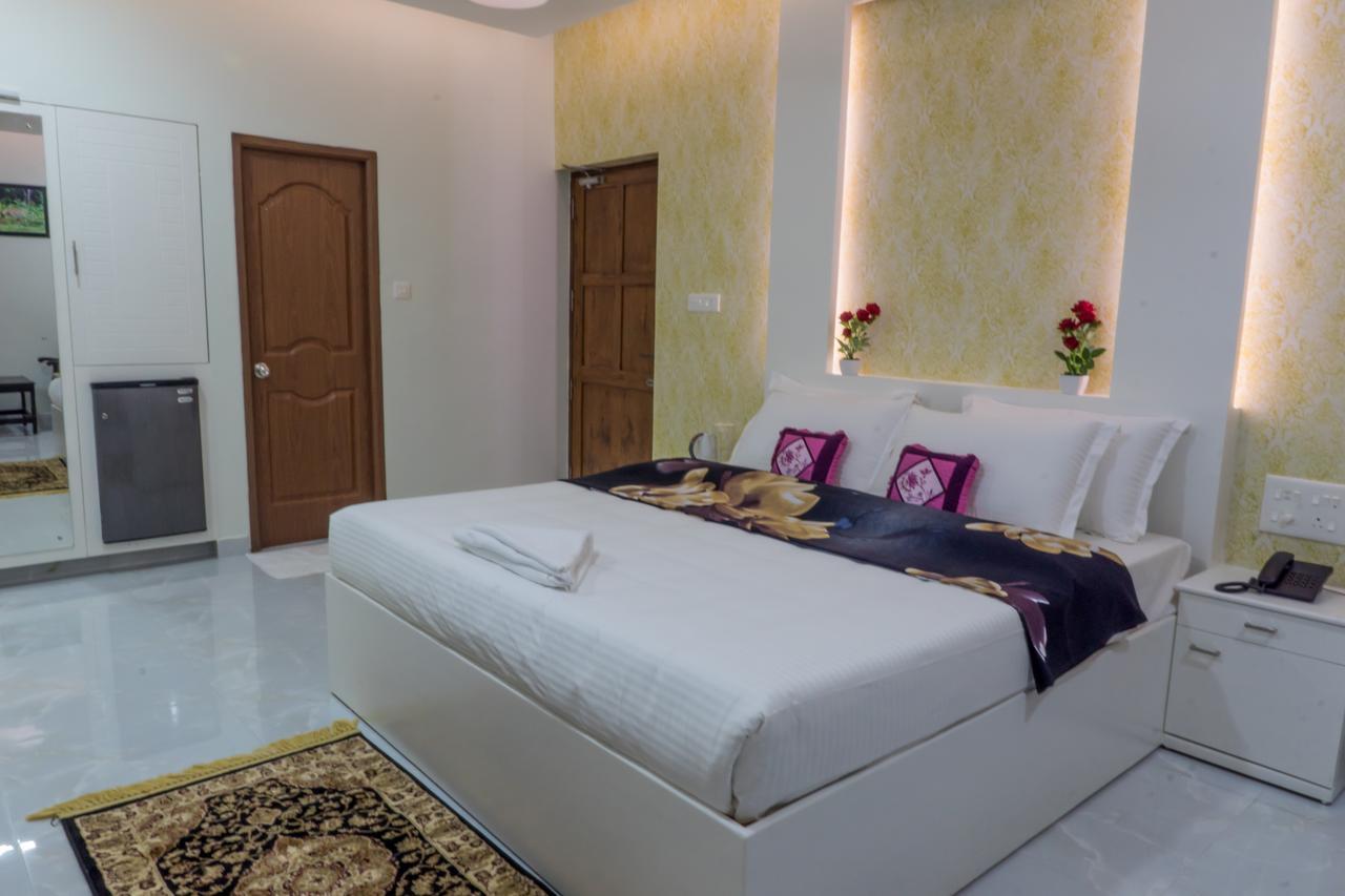 Clirind Resort Athirappilly Exterior photo